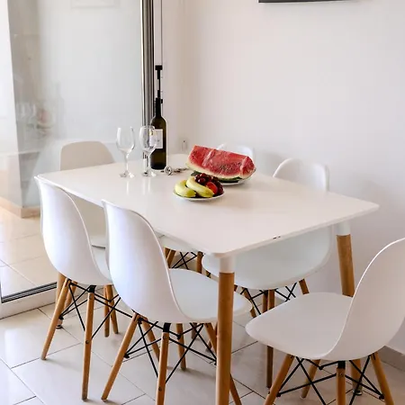 Apartment Athina Mackenzie 2 Bedroom Flat