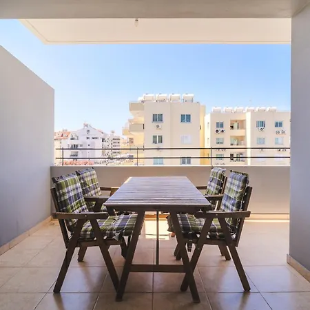 Apartment Athina Mackenzie 2 Bedroom Flat *