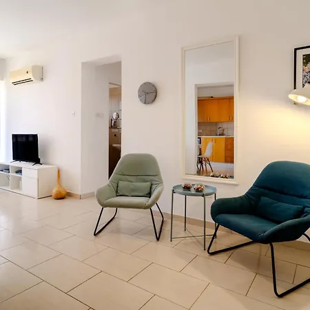 Apartment Athina Mackenzie 2 Bedroom Flat Larnaka