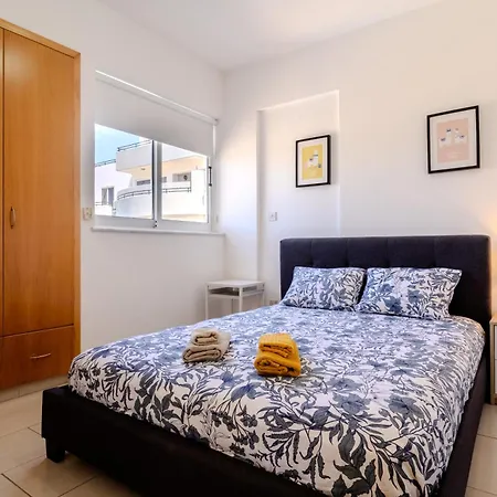 Athina Mackenzie 2 Bedroom Flat Apartment