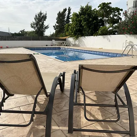 Athina Mackenzie 2 Bedroom Flat Apartment *